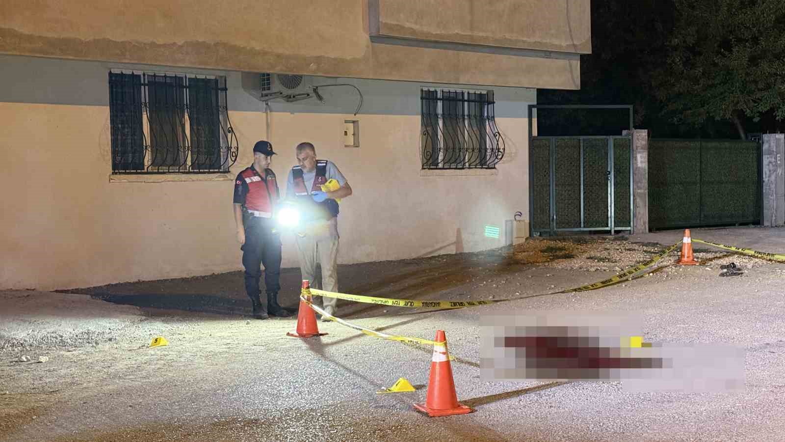 Sakarya’da iki aile arasında silahlı çatışma: 2 ölü, 2 yaralı 