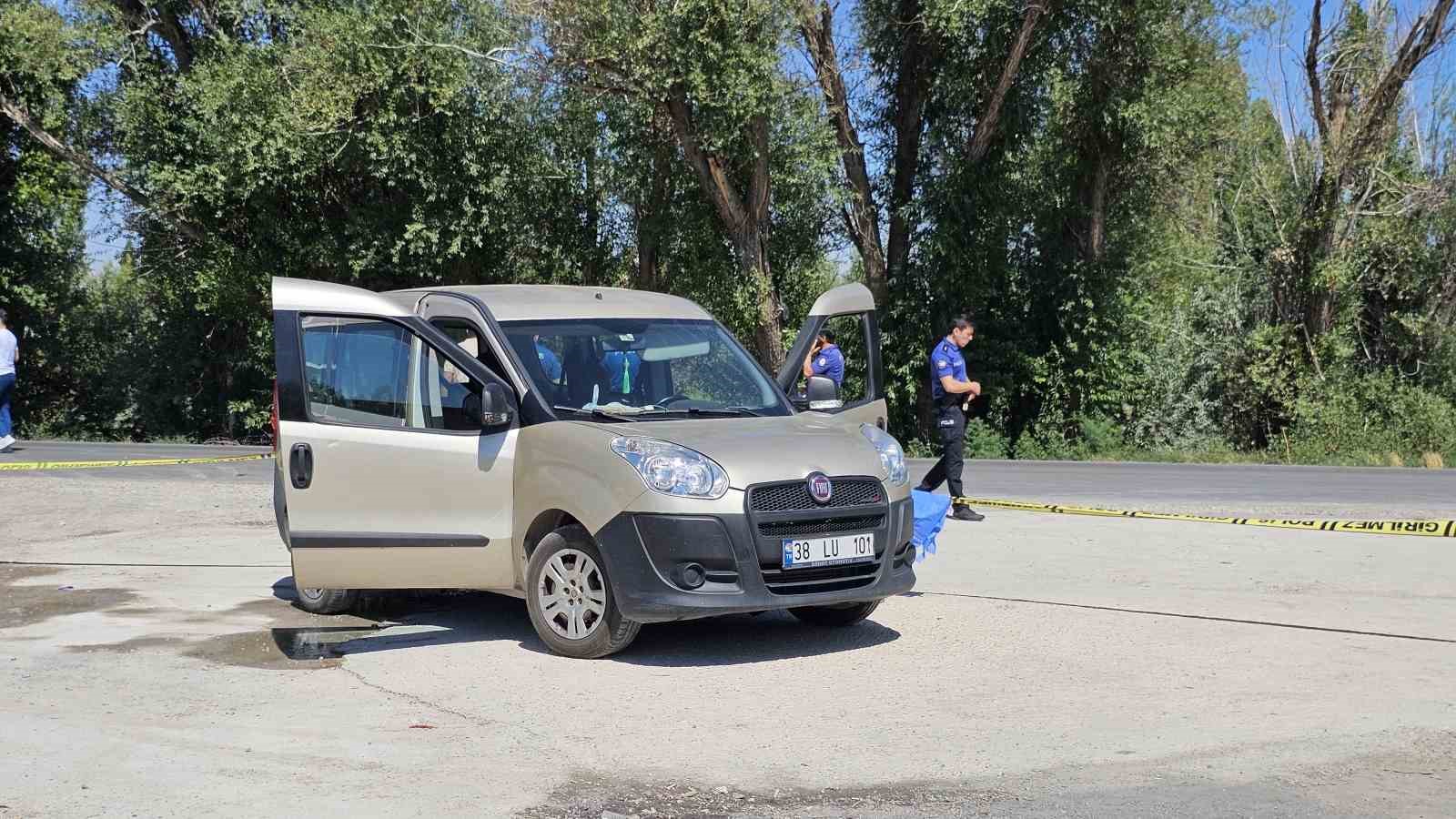 Umay bebeğin acı ölümü: Akrabasının kullandığı aracın altında kaldı 