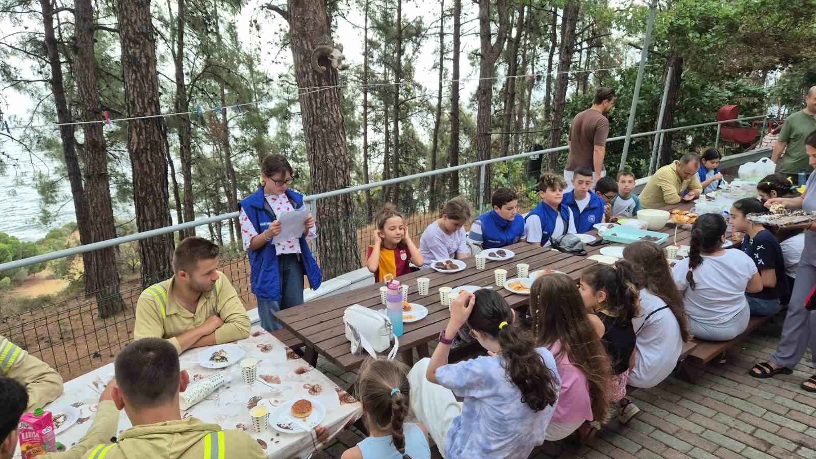 Tekirdağ’da öğrencilerden orman kahramanlarına duygulandıran mektuplar 
