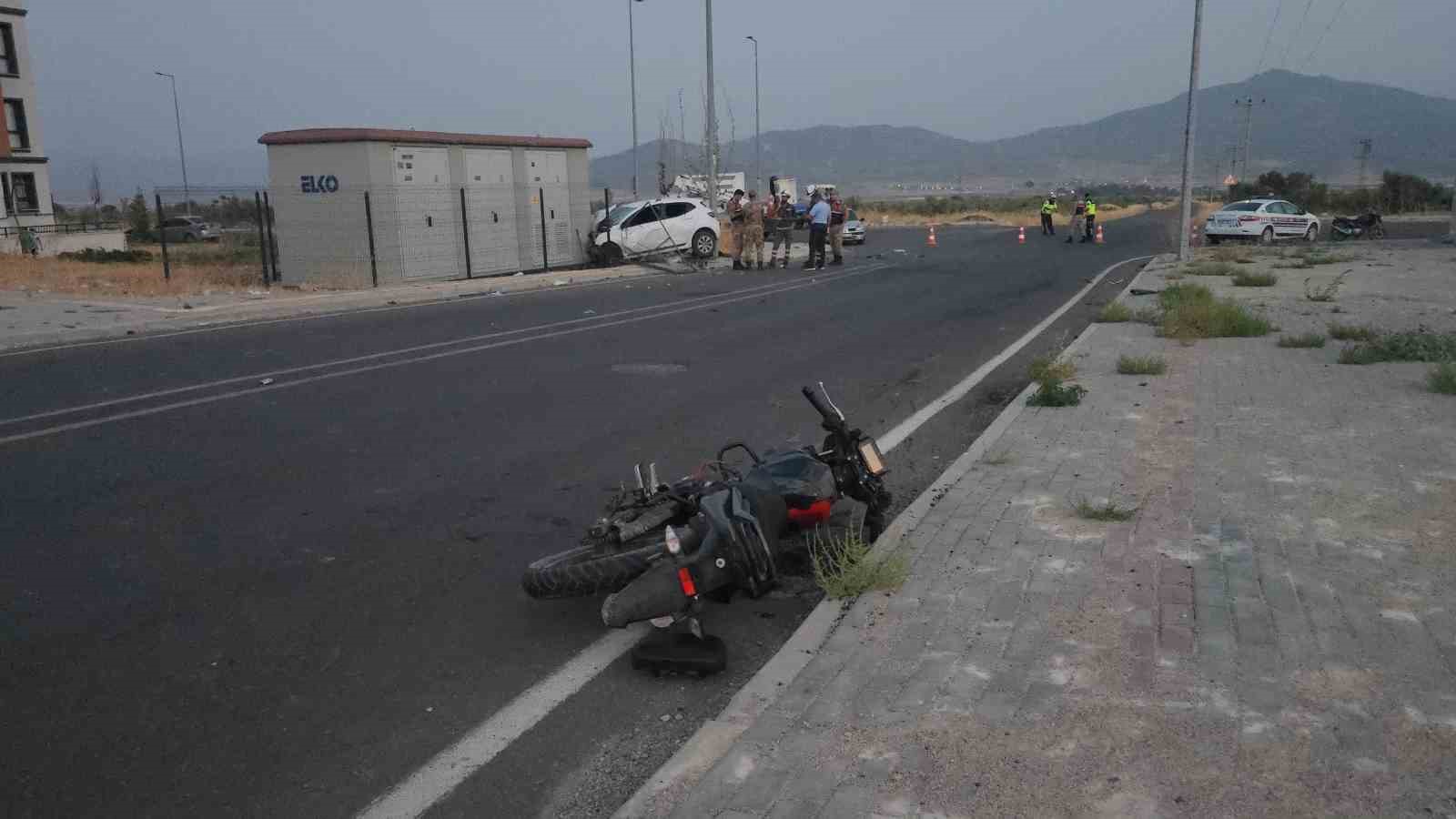Gaziantep’te motosiklet ile araç çarpıştı: 1 ölü, 3 yaralı 