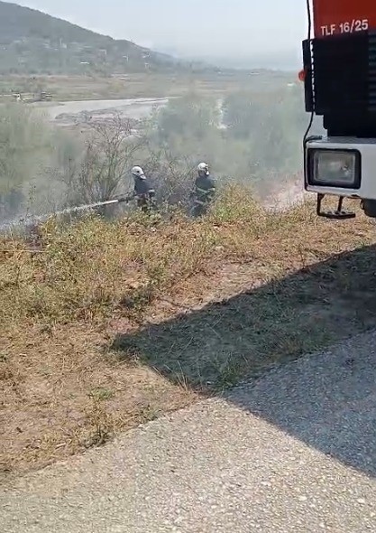 Çaycuma’da çalılık alanda yangın çıktı 