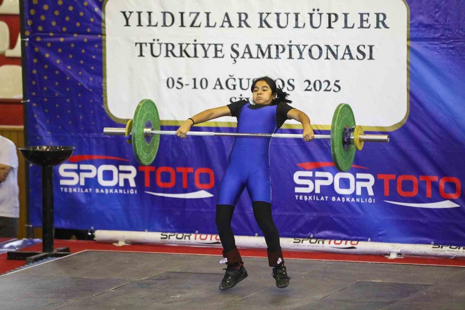 Halter Yıldızlar Kulüpler Türkiye Şampiyonası Sivas’ta başladı 