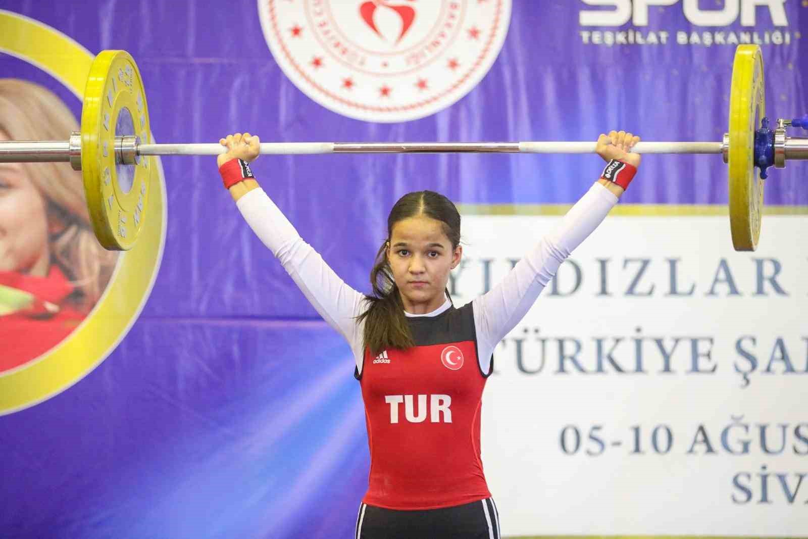 Halter Yıldızlar Kulüpler Türkiye Şampiyonası Sivas’ta başladı 