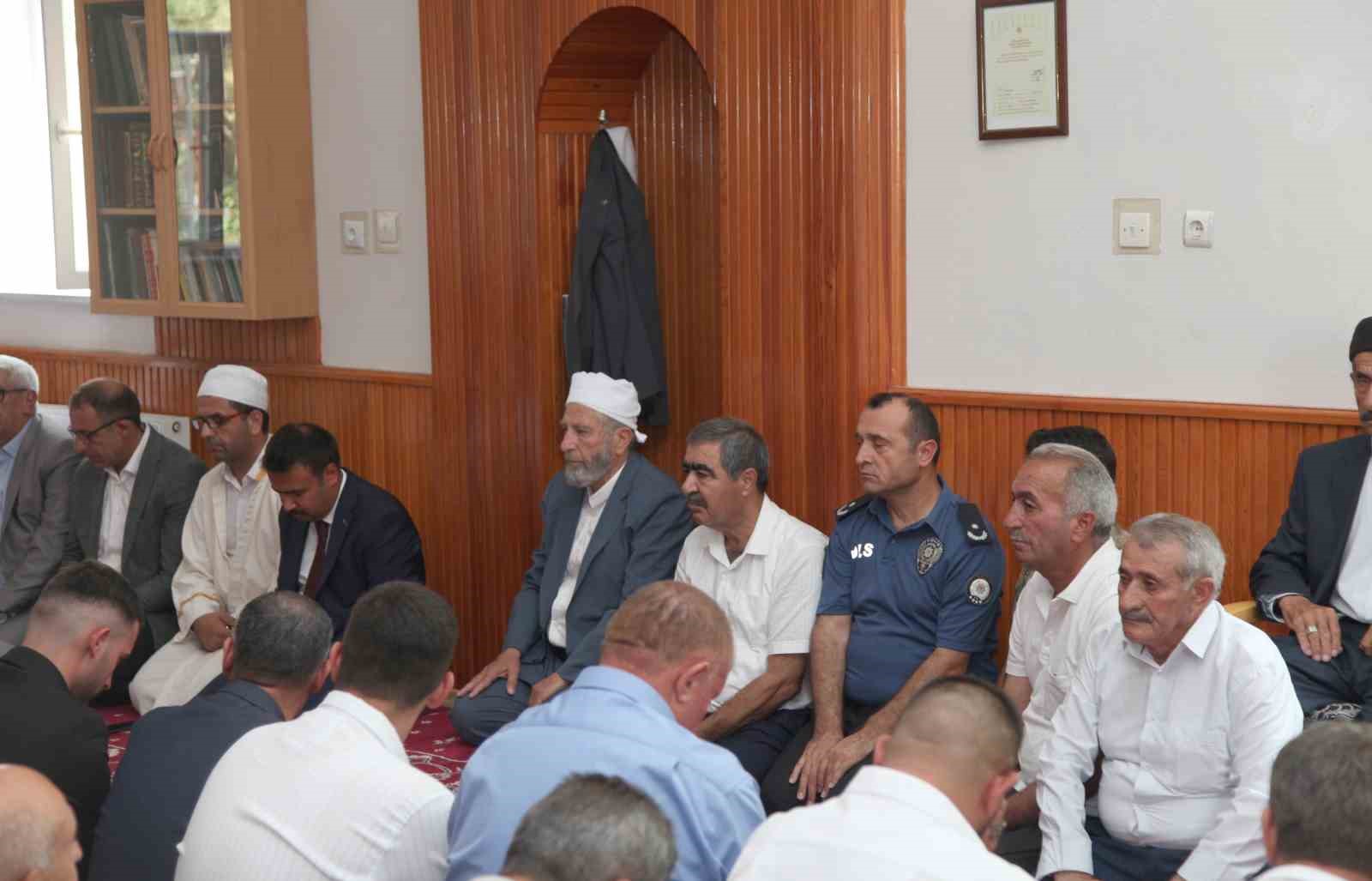 İki yıllık aile husumeti barış töreniyle sona erdi 