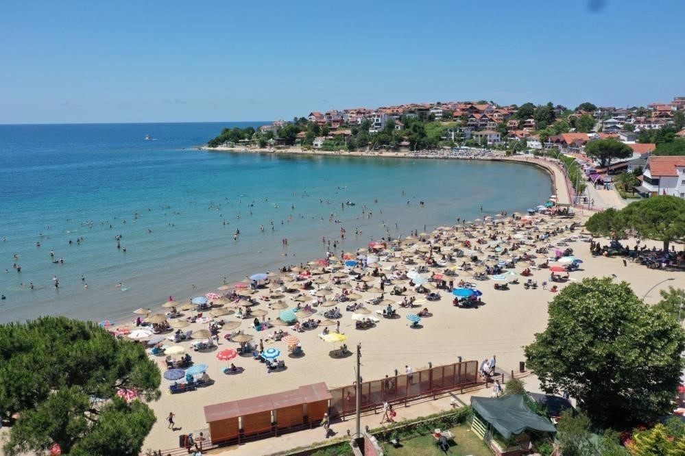 Kandıra’da 3 plajda denize girme yasağı kaldırıldı 
