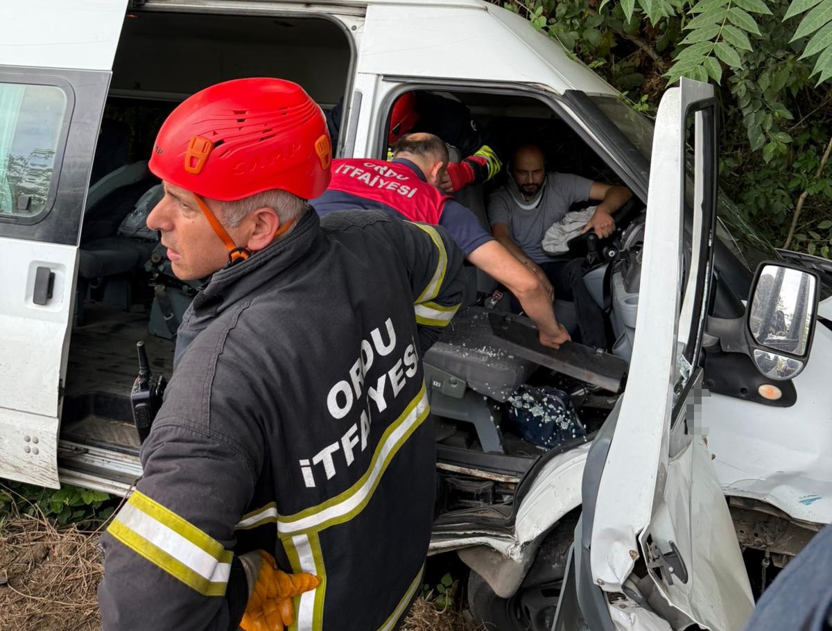 Ordu’daki servis minibüsü kazasında yaralı sayısı 16’ya yükseldi 