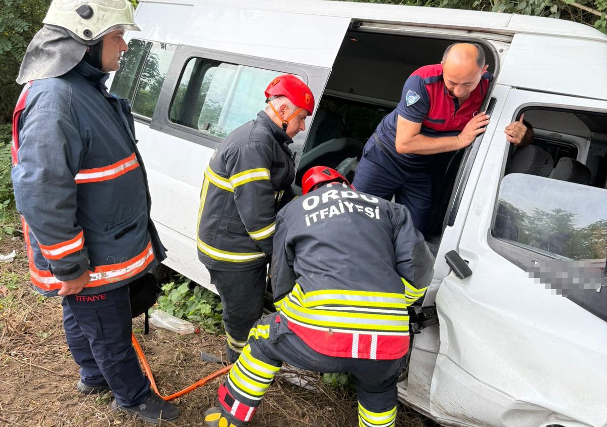 Ordu’daki servis minibüsü kazasında yaralı sayısı 16’ya yükseldi 