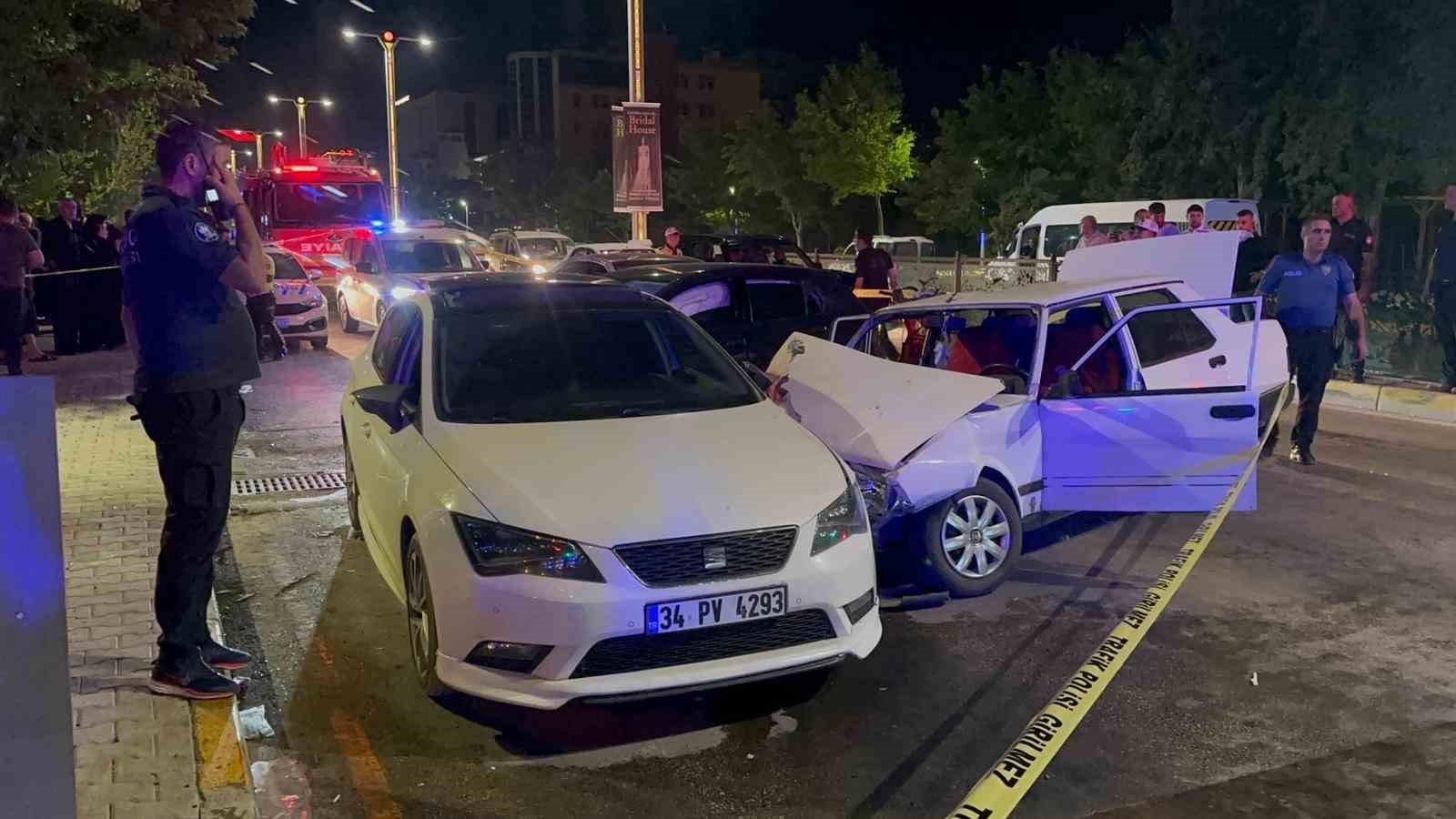 Elazığ’da zincirleme trafik kazası: 4 yaralı 