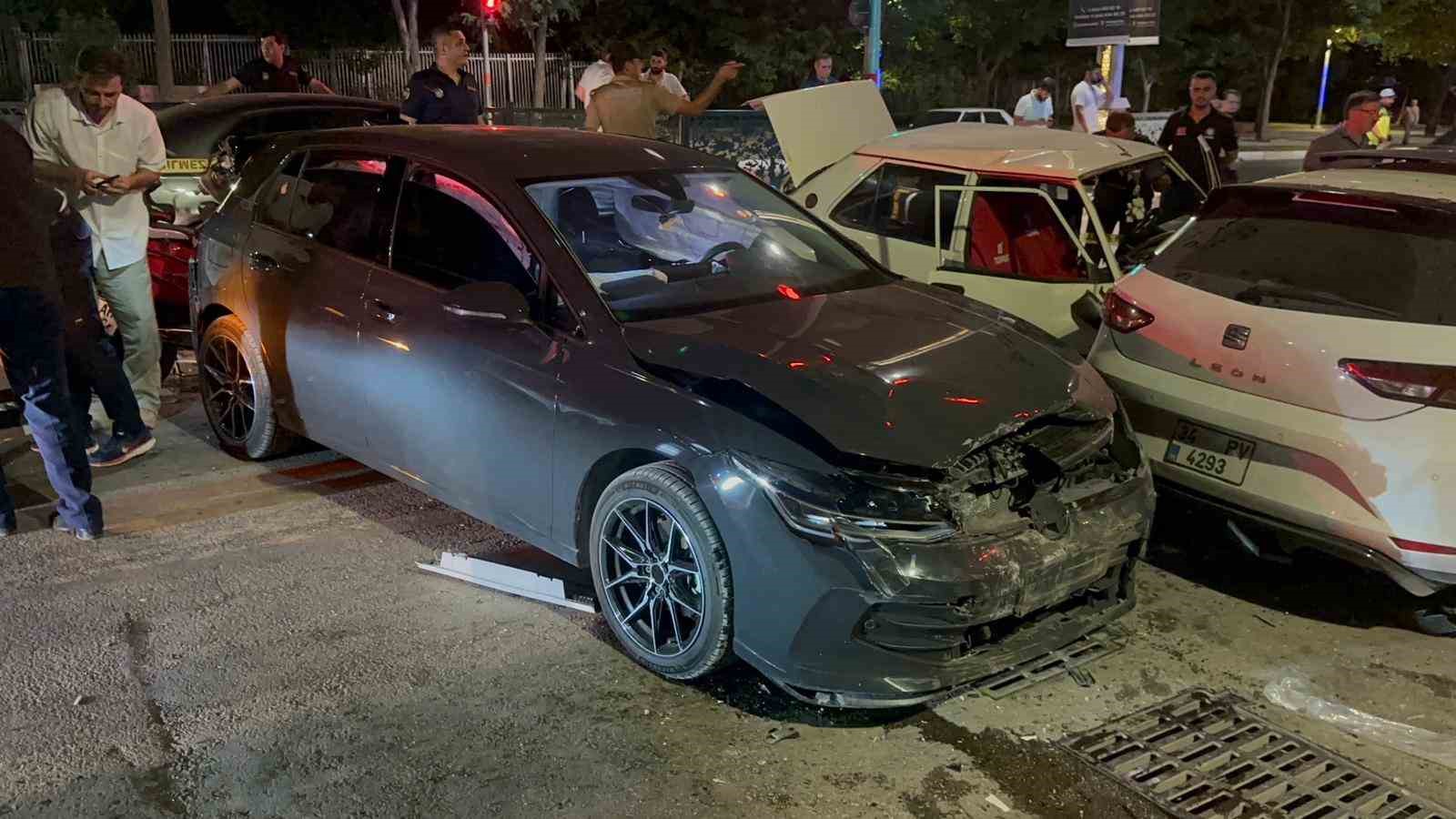 Elazığ’da zincirleme trafik kazası: 4 yaralı 