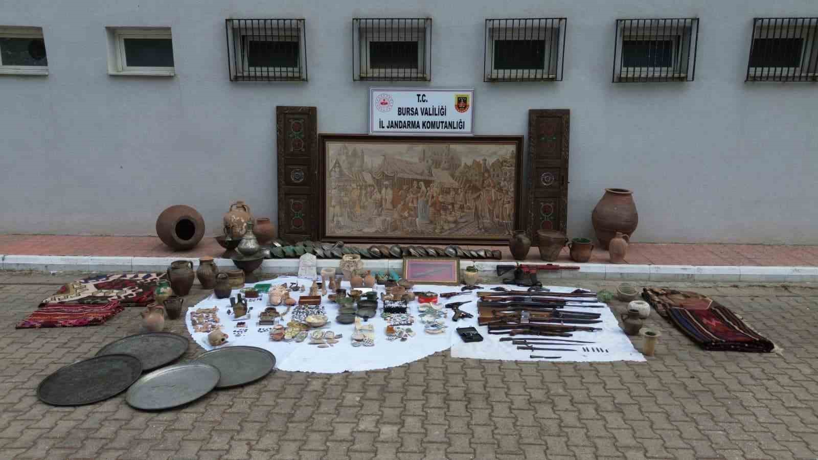 İznik’te jandarma 4.5 milyon dolar değerinde tablo ele geçirdi 