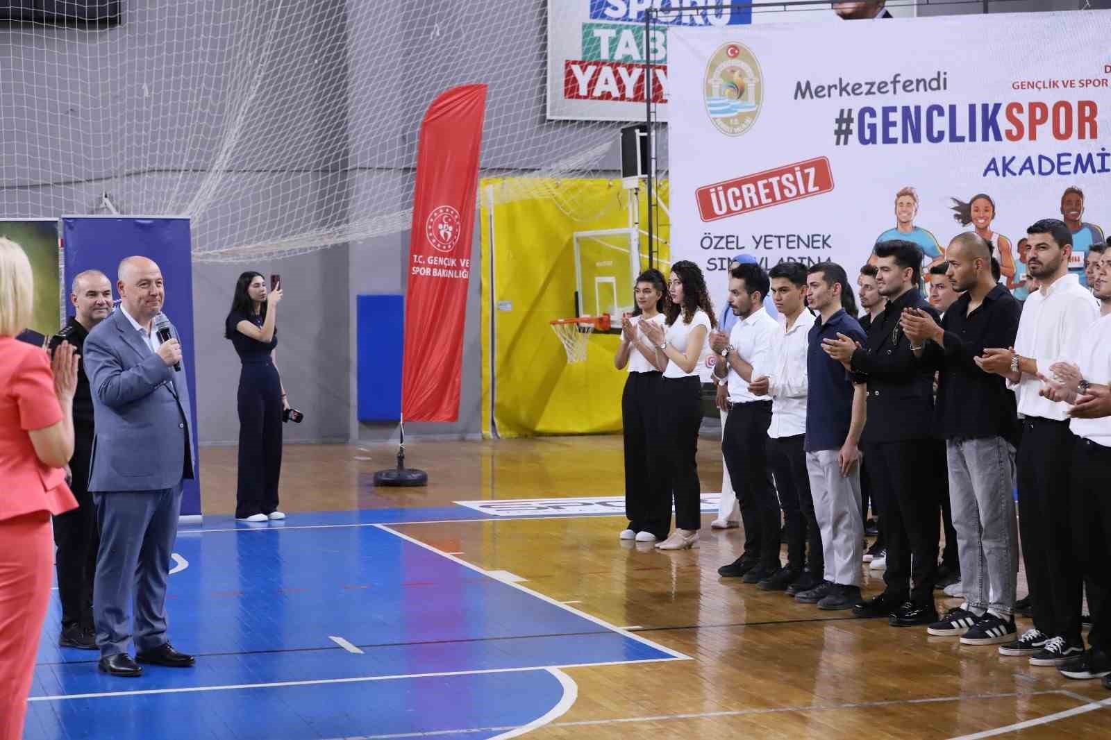 Denizli Gençlik Spor Akademisi kazandırmaya devam ediyor 