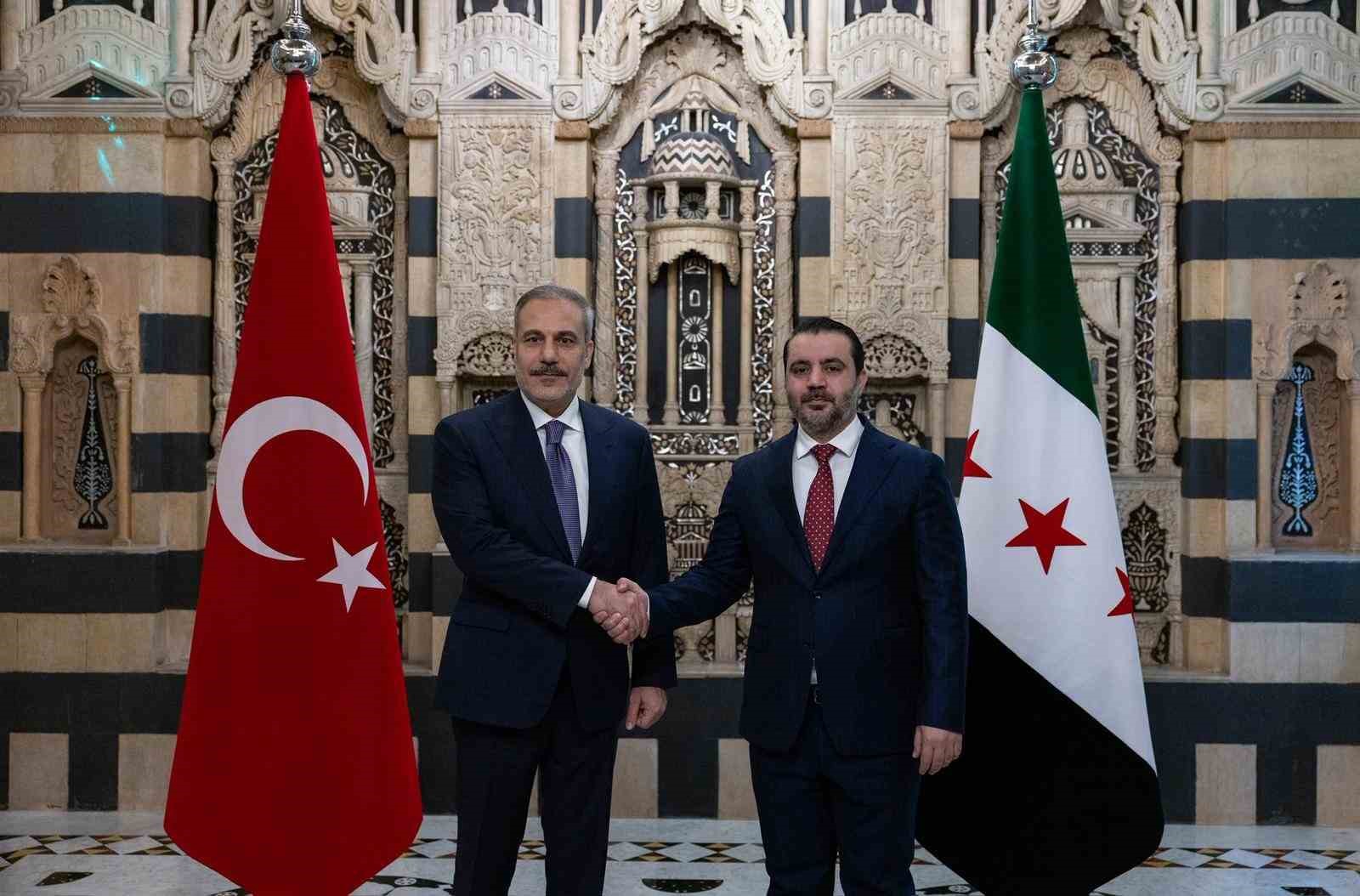 Bakan Fidan, Eş-Şara tarafından kabul edildi 