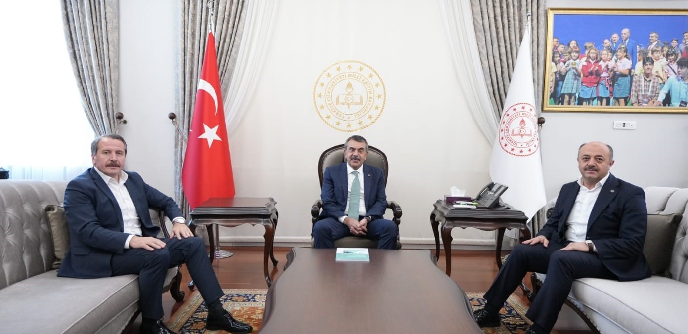 Memur-Sen Genel Başkanı Yalçın’dan Bakan Tekin’e ziyaret 