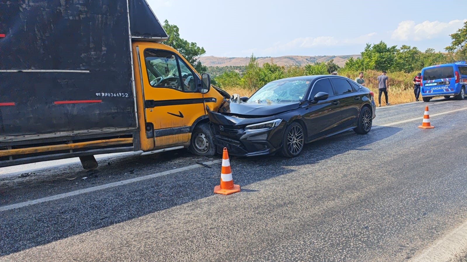 Kafa kafaya kaza: 6 yaralı 