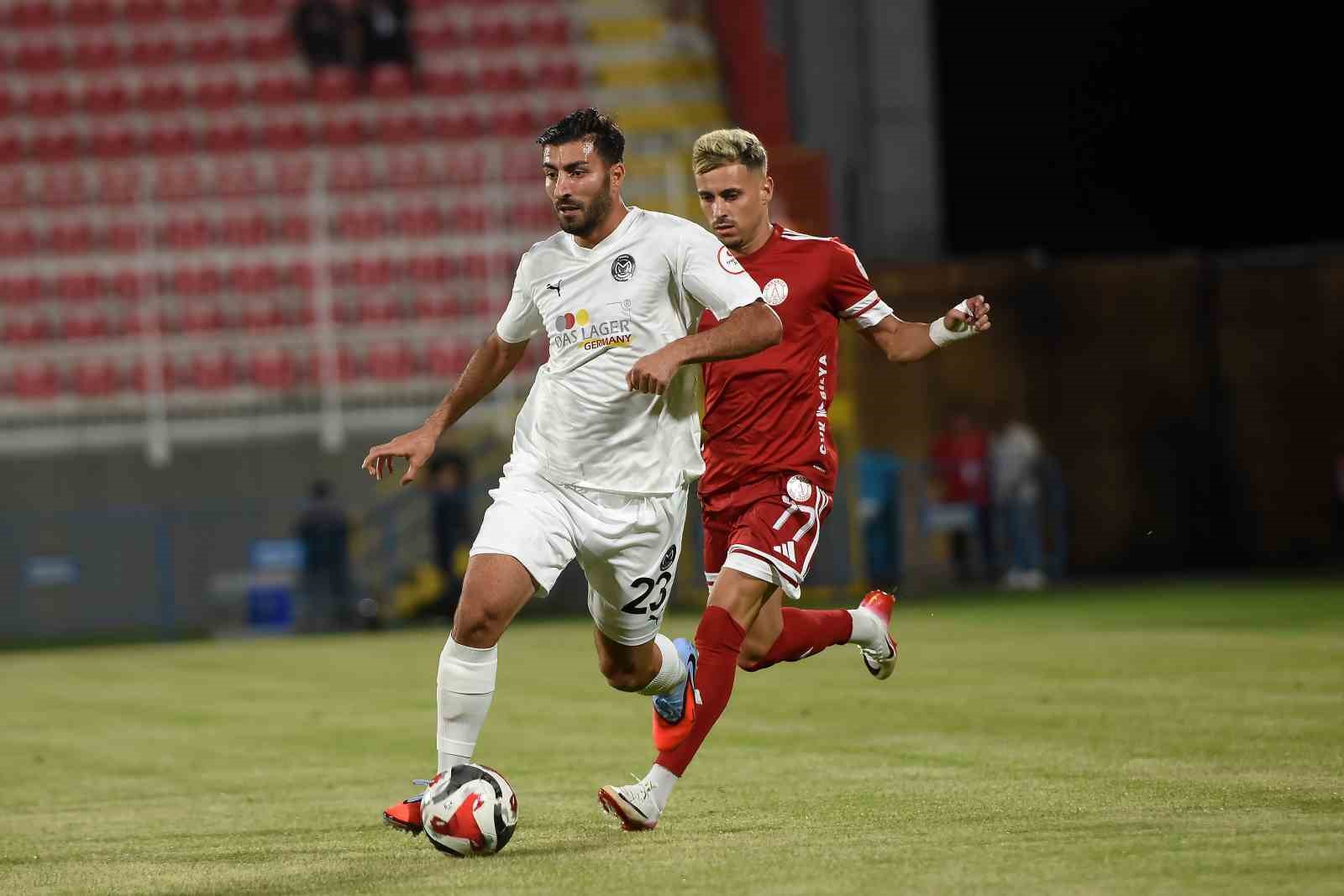Trendyol 1. Lig: Ümraniyespor: 2 - Manisa FK: 1 
