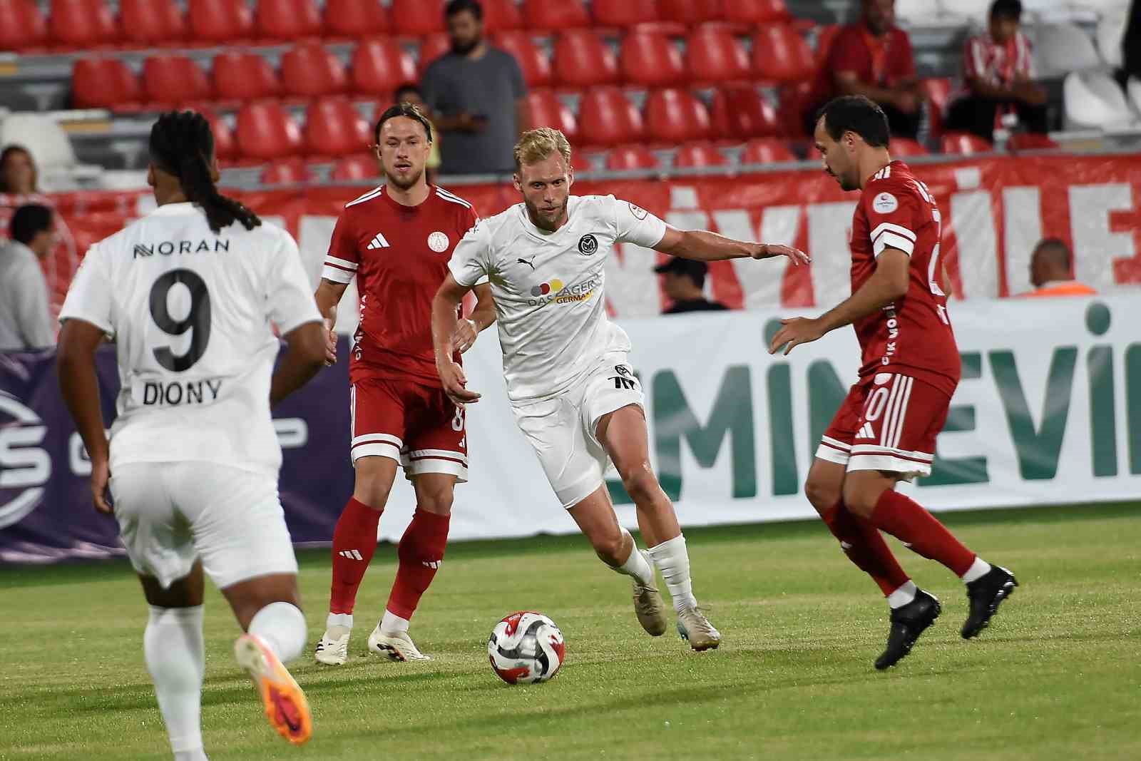 Trendyol 1. Lig: Ümraniyespor: 2 - Manisa FK: 1 