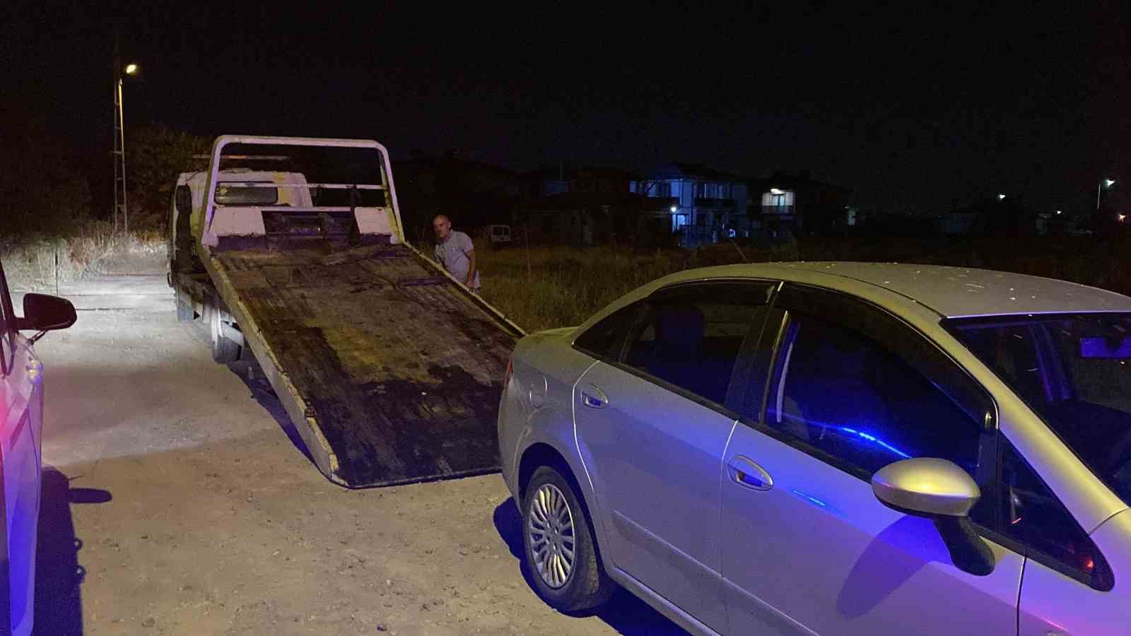 Yaşı küçük, ehliyetsiz sürücü kovalamaca sonucu yakalandı 