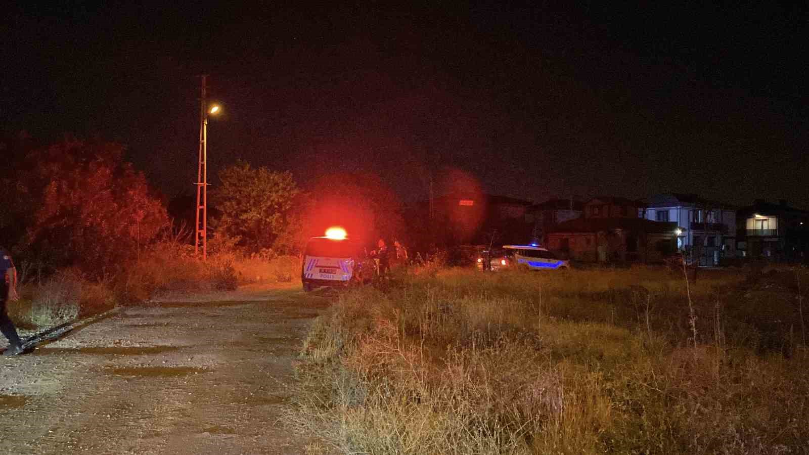Yaşı küçük, ehliyetsiz sürücü kovalamaca sonucu yakalandı 