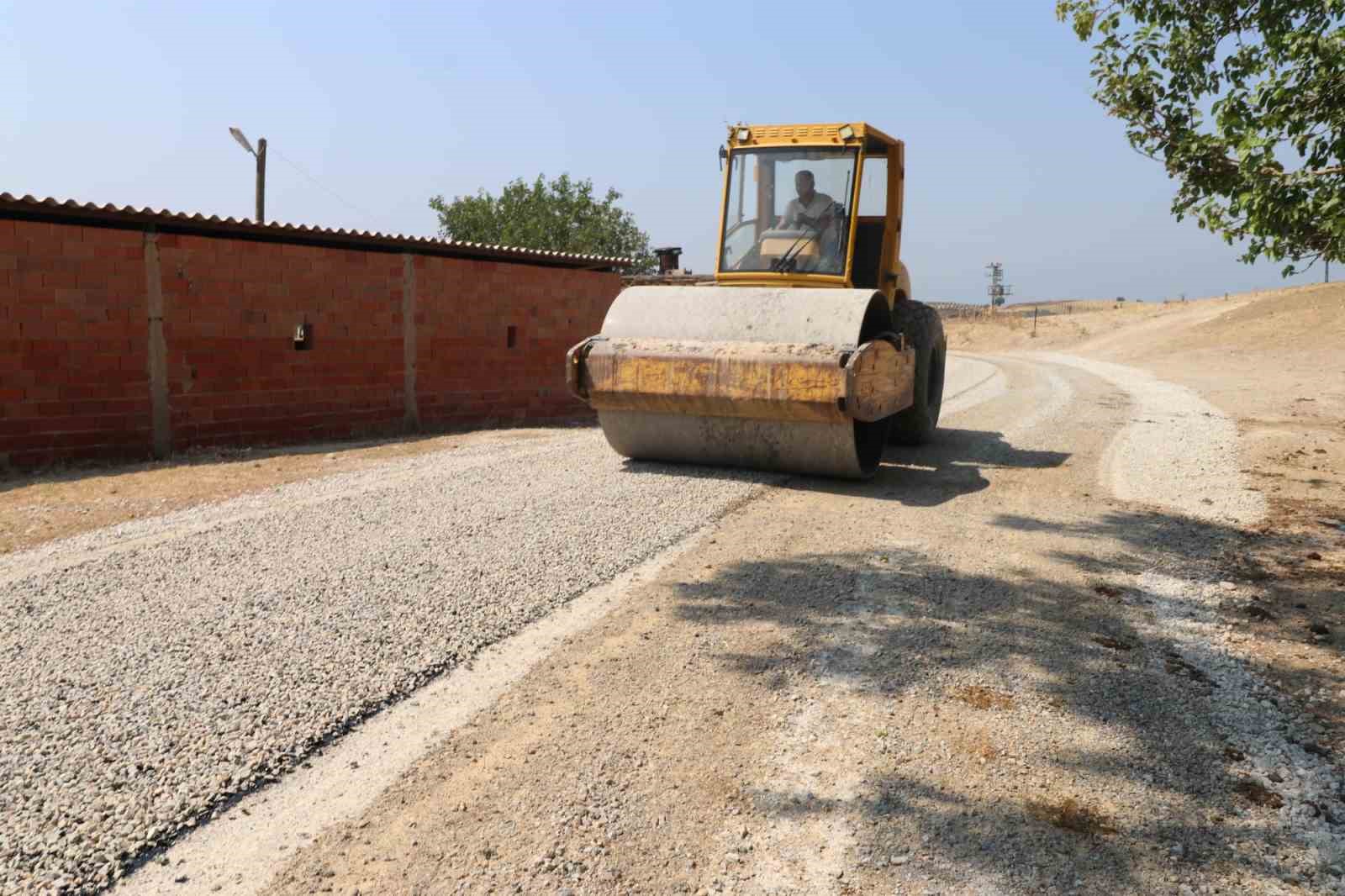 Ekipler Turgutlu’nun dört bir yanında çalışıyor 