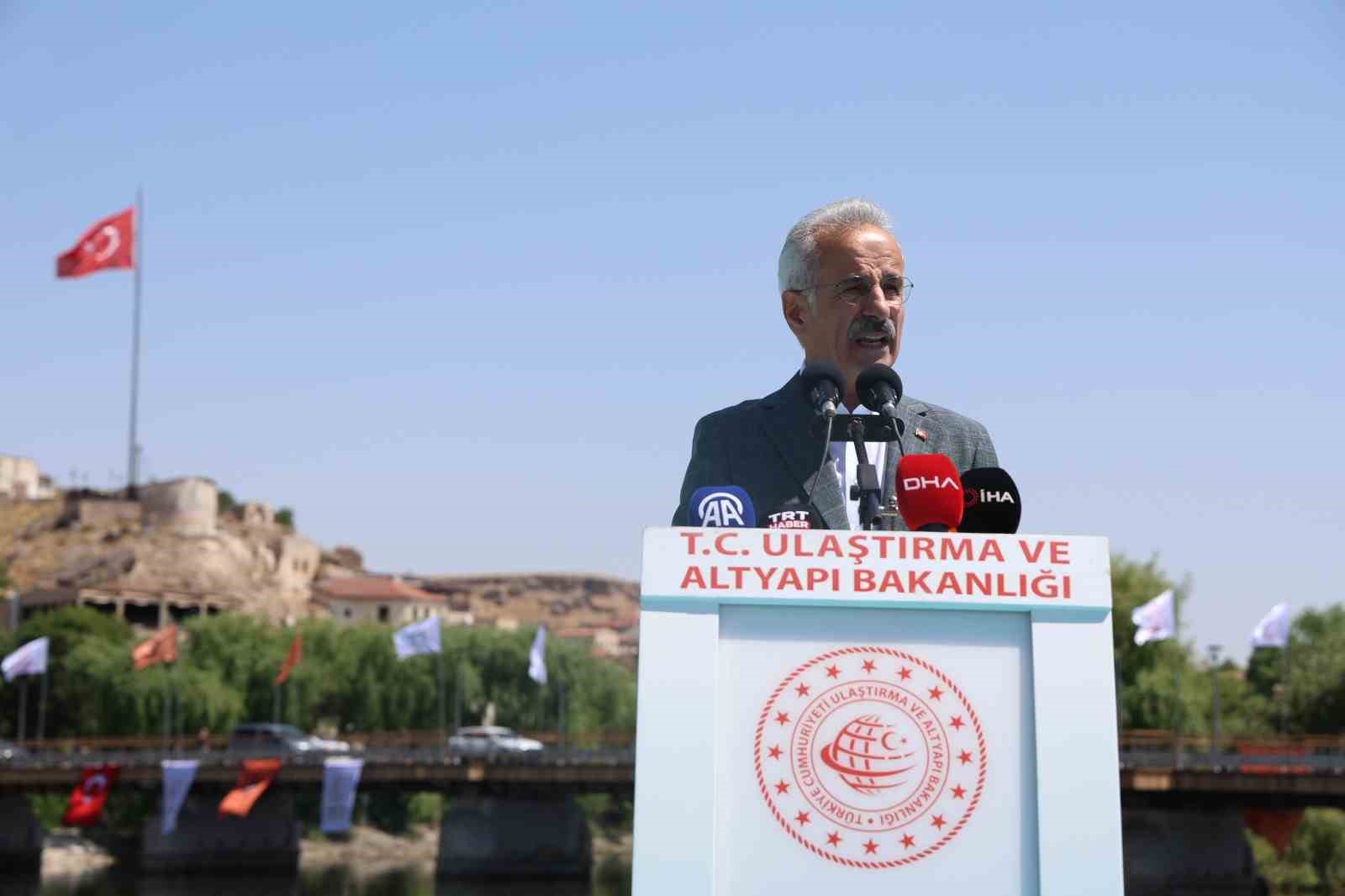 Bakan Uraloğlu: 