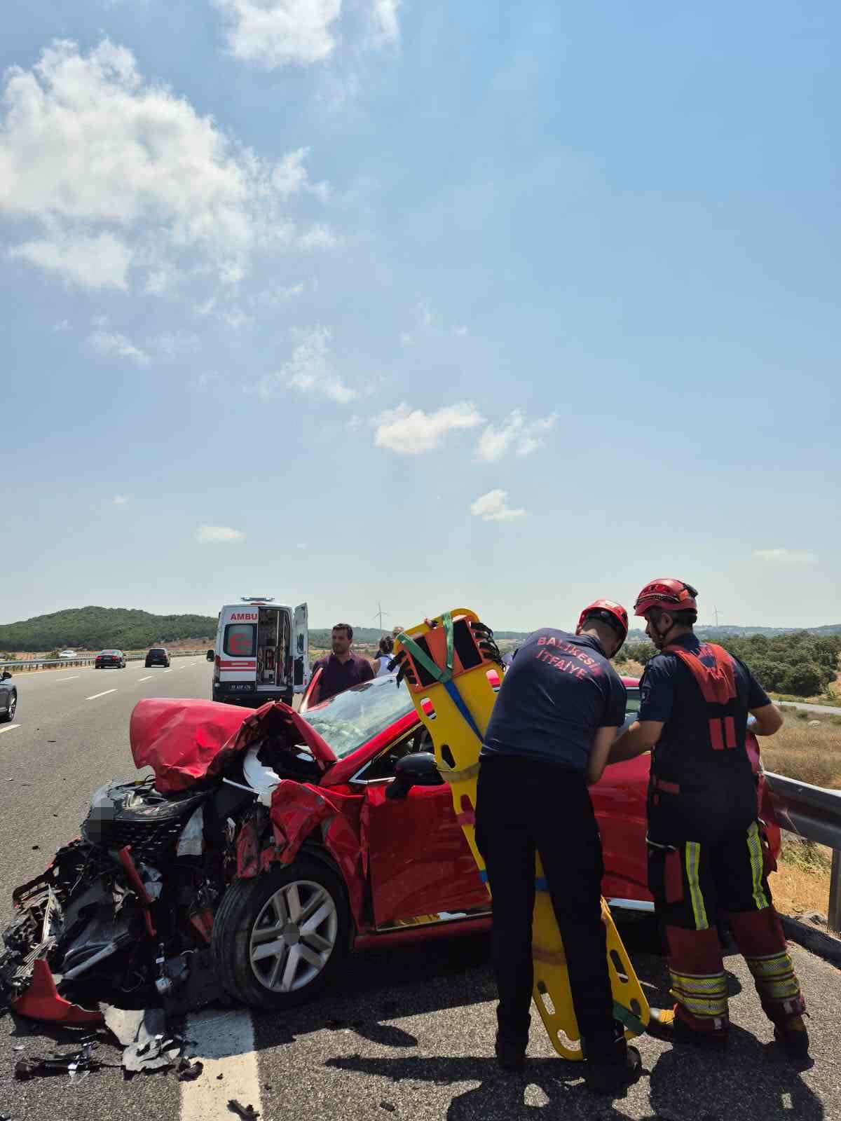 Balıkesir’de otoyolda zincirleme trafik kazası: 8 yaralı 