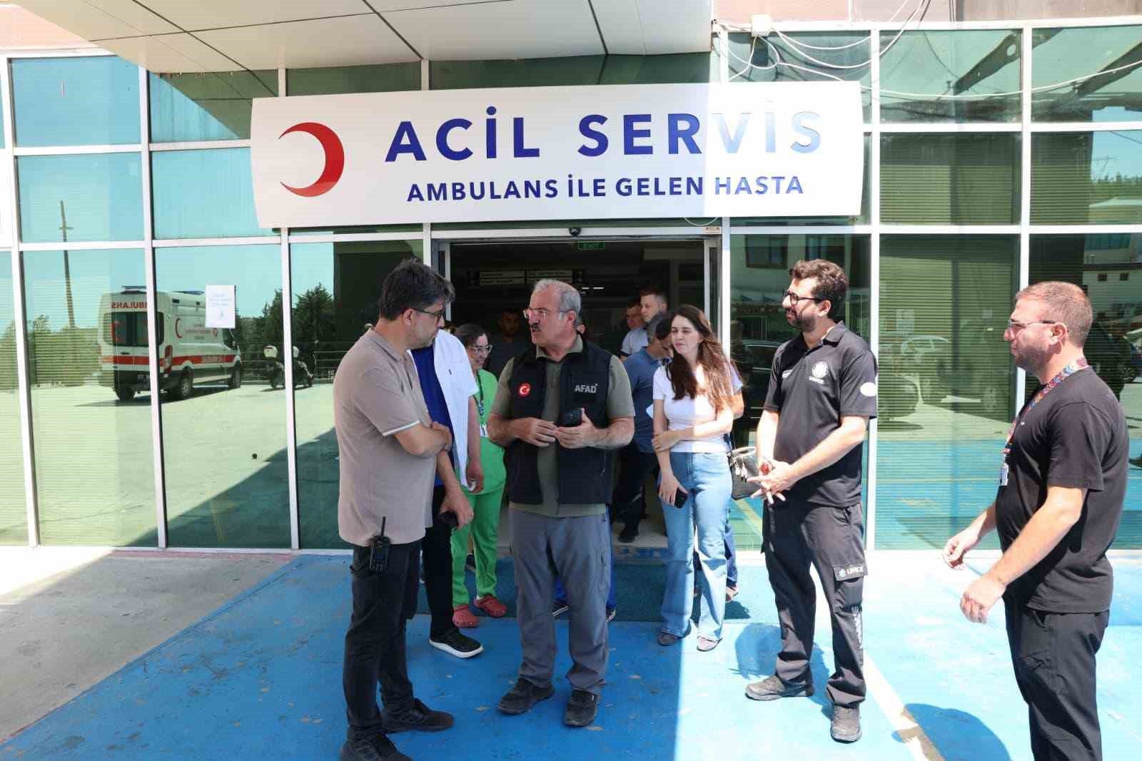 Çanakkale Valisi Toraman, devlet hastanesinde incelemelerde bulundu 