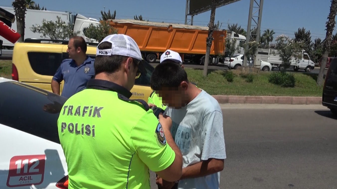Polis memurlarının yaralandığı feci kazanın görüntüleri ortaya çıktı 