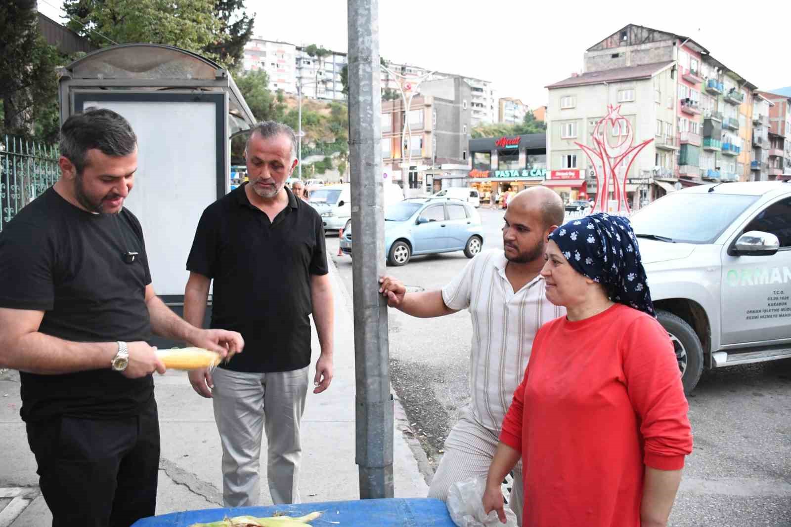 Başkan Çetinkaya esnaf ve vatandaşlarla bir araya geldi 