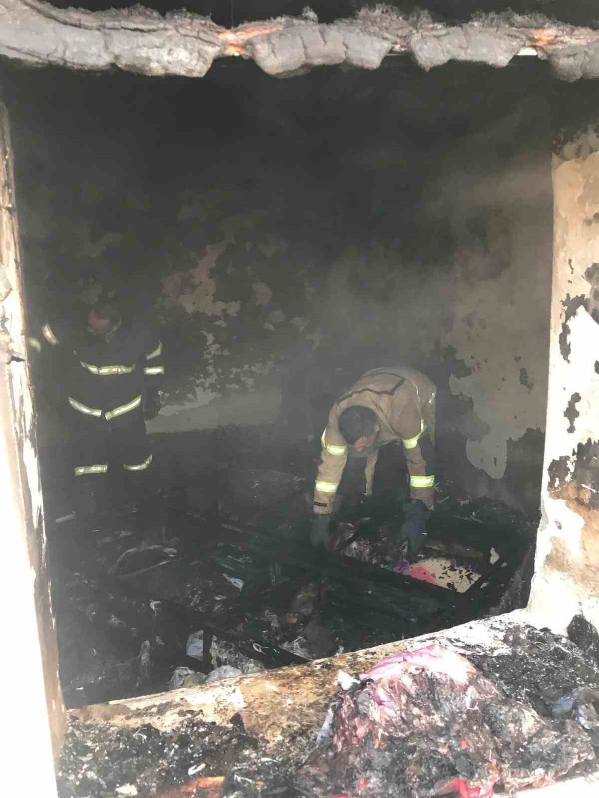 Kars’ta ev yangını kısa sürede söndürüldü 