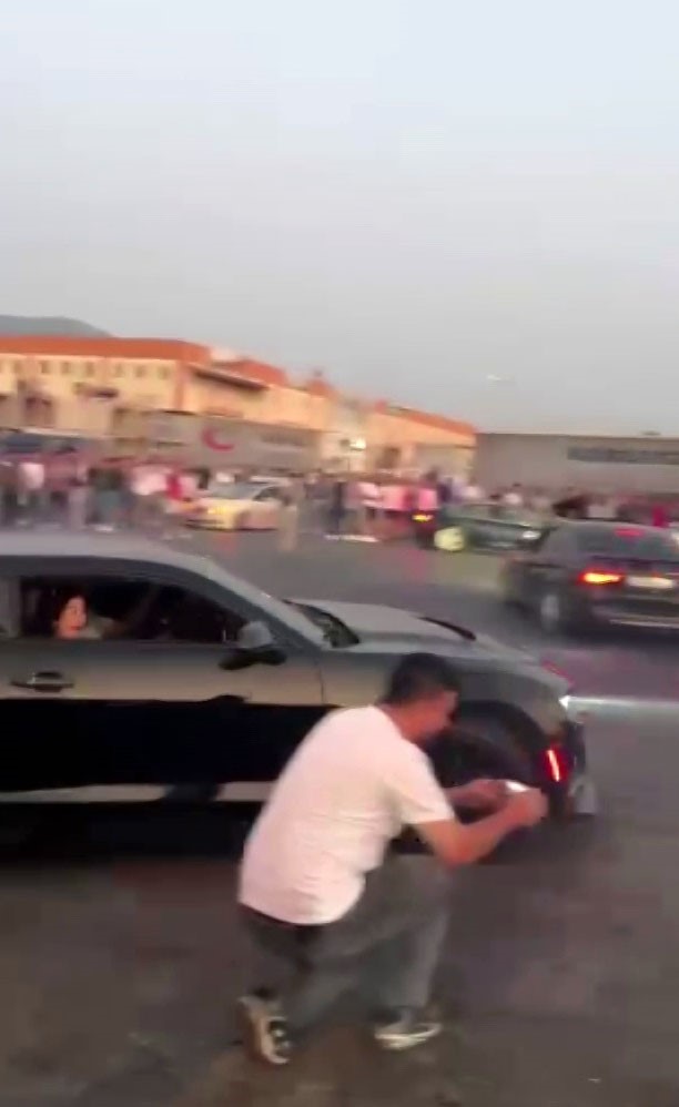 İzmir’de drift yapan araçlara ceza yağdı 