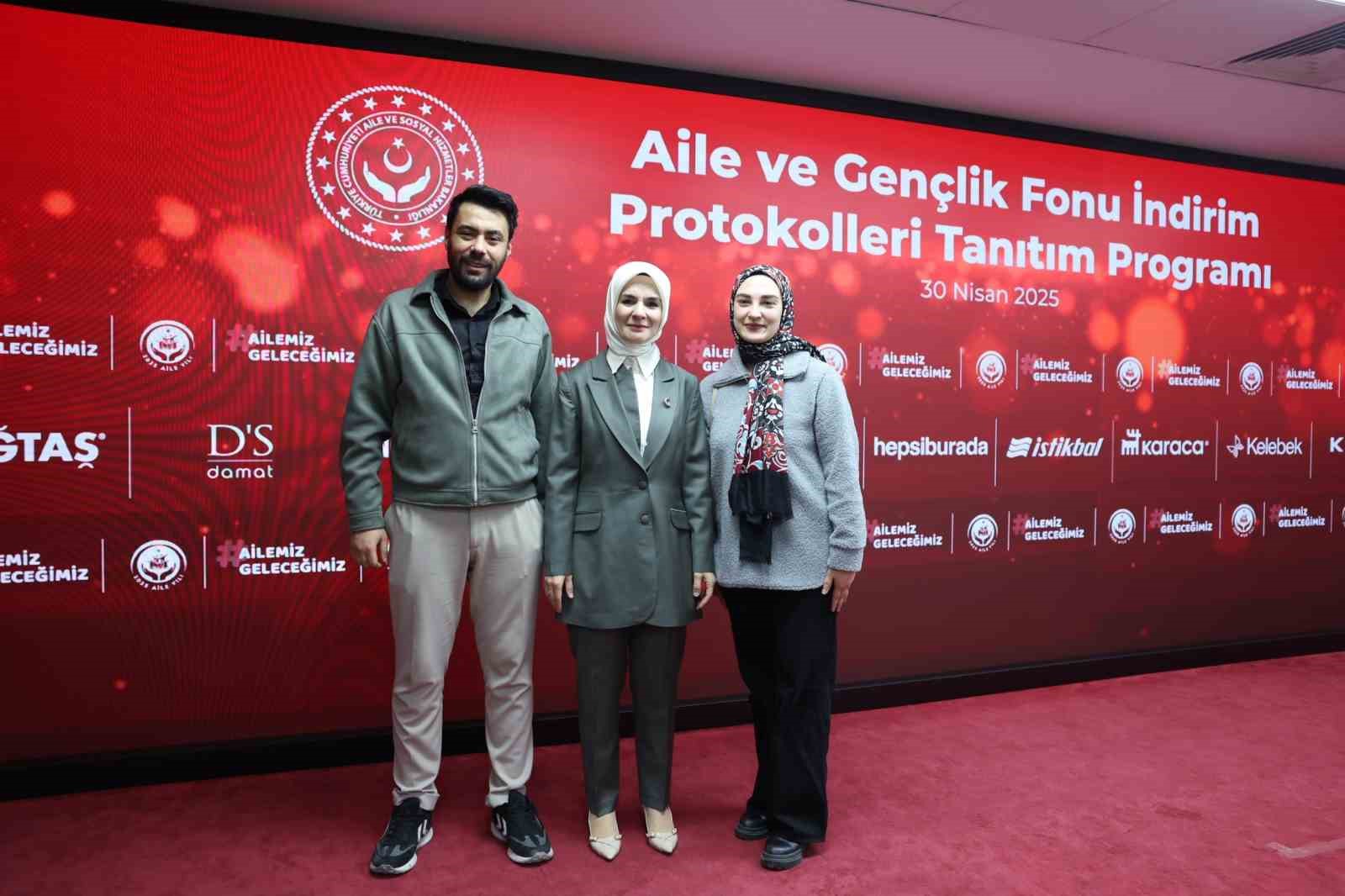 Yeni evlenecek gençlere indirim desteğinde anlaşma yapılan firma sayısı bini geçti 