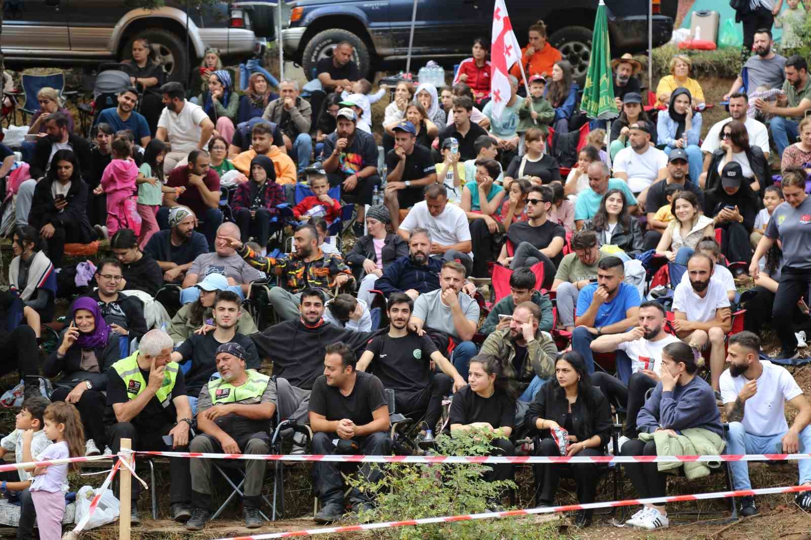 Artvin’in Kafkasör Yaylası’nda nefes kesen off-road heyecanı 