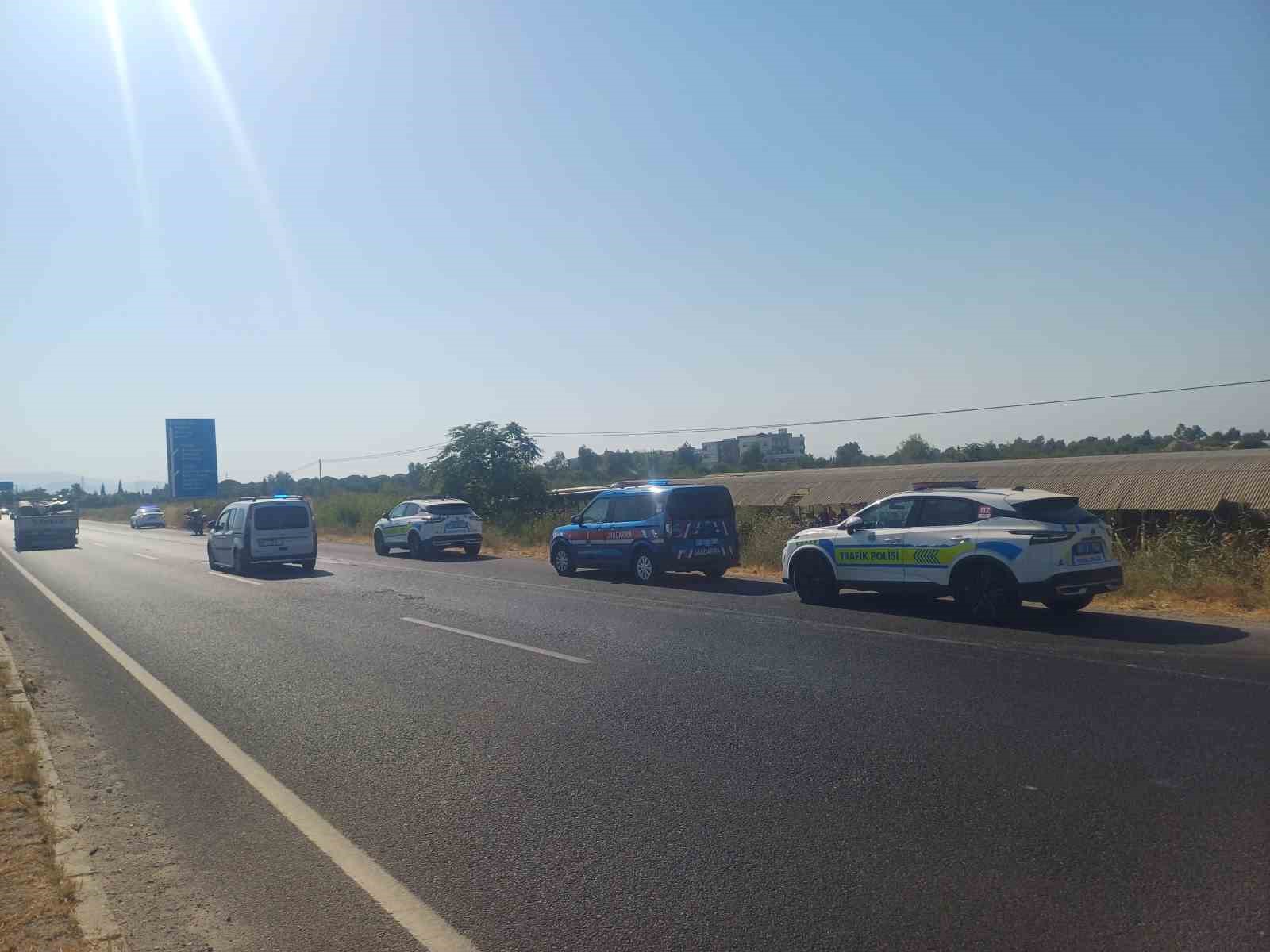 Manisa’da otobüs yoldan çıktı, 35 yolcu ölümden döndü 