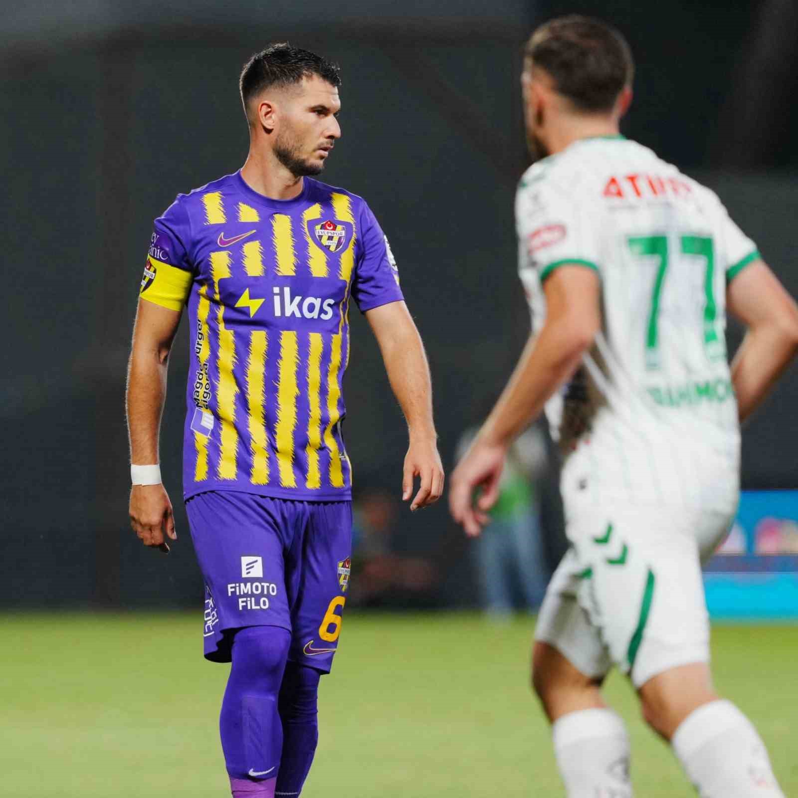 Trendyol Süper Lig: Eyüpspor: 0 - Konyaspor: 3 (İlk yarı) 