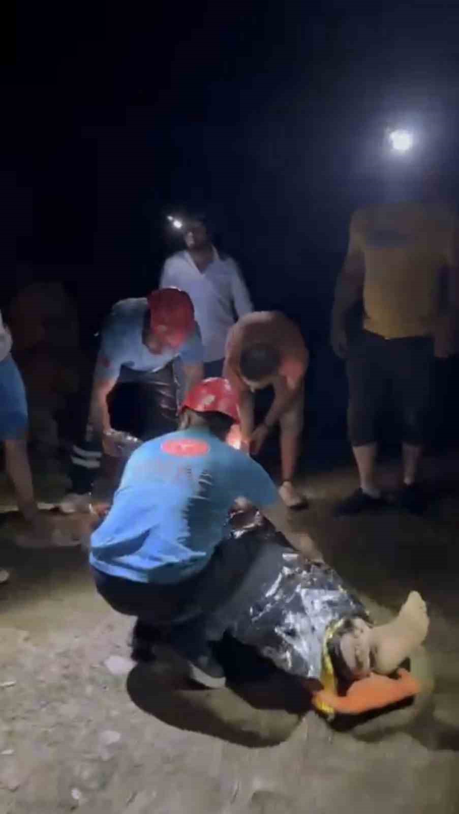 Muş’ta Kızılağaç Kanyonu’nda bir kişi uçurumdan düşerek yaralandı 