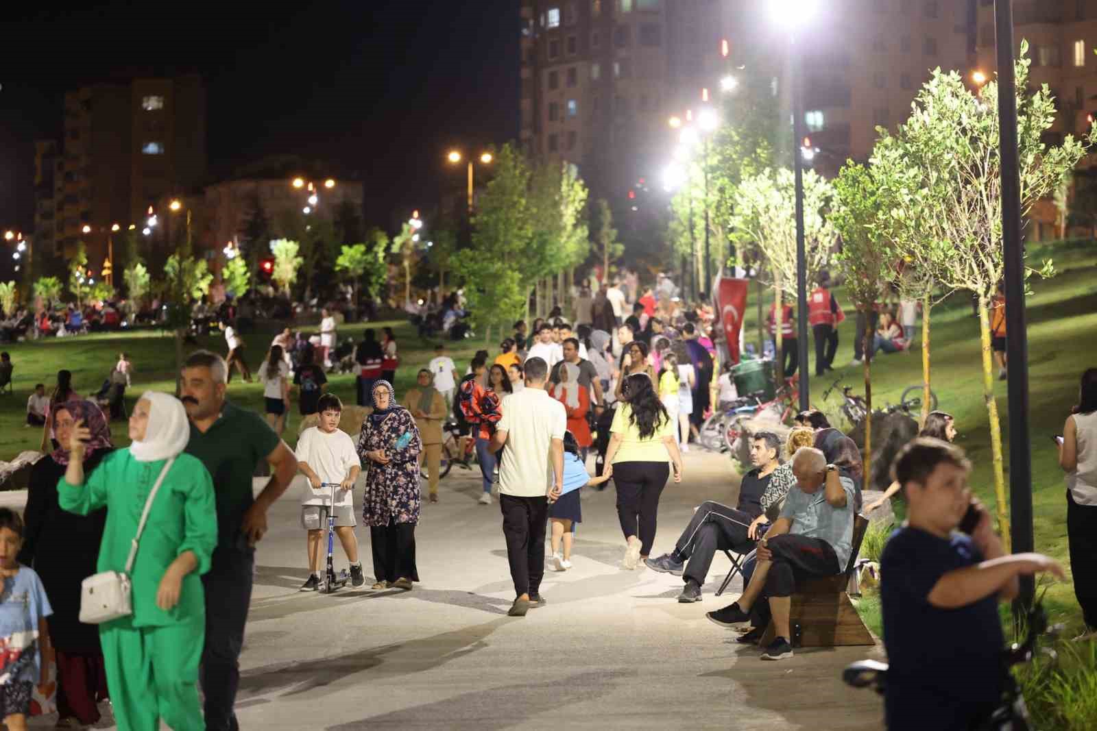 Talas Millet Bahçesi’nde yazlık sinema keyfi