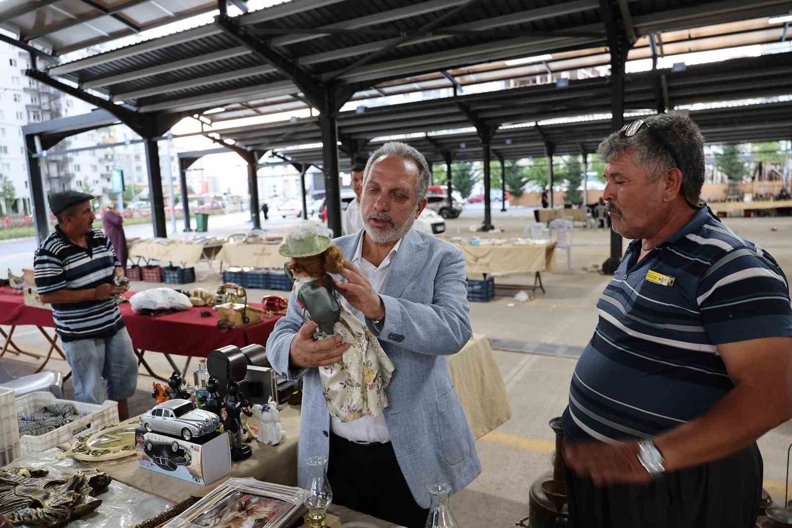 Antikacılar Talas’ta toplandı 