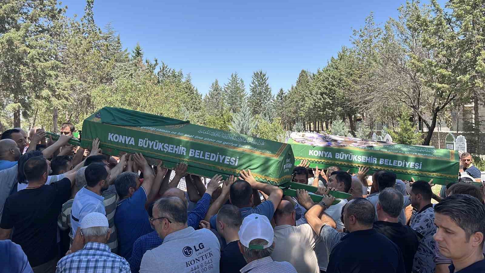 Konya’da derede boğulan kız kardeşlere acı veda 