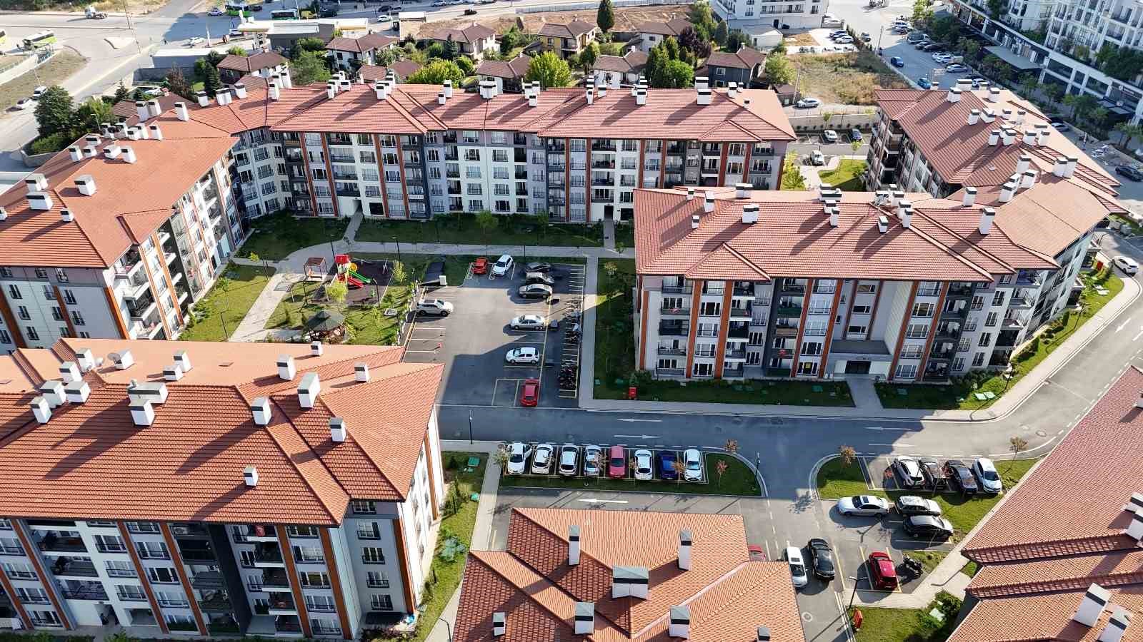 Kocaeli’ye 825 konut ve 31 ticari alan kazandırıldı 