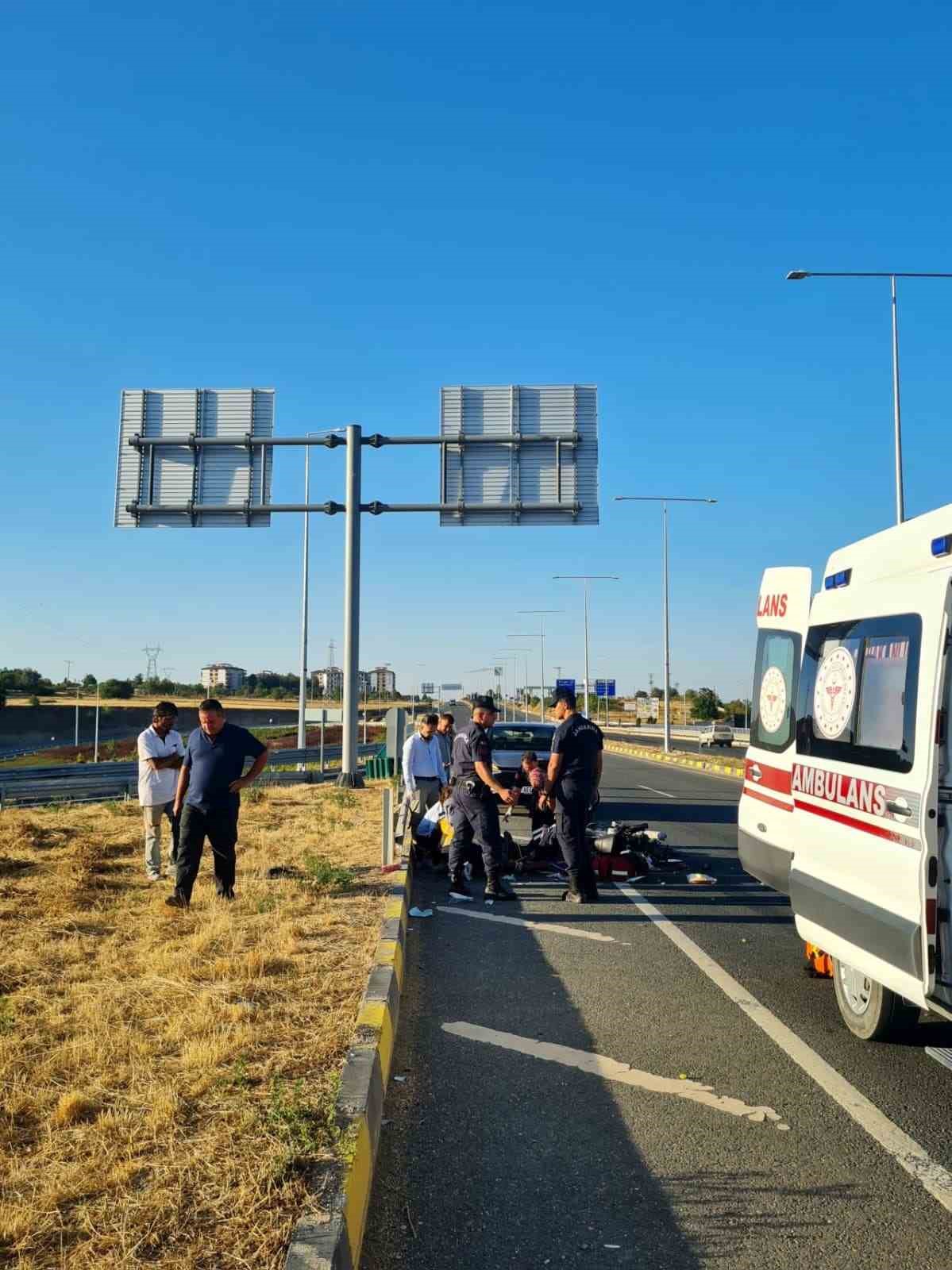 Kastamonu’da bariyerlere çarpan motosikletin sürücüsü ağır yaralandı 