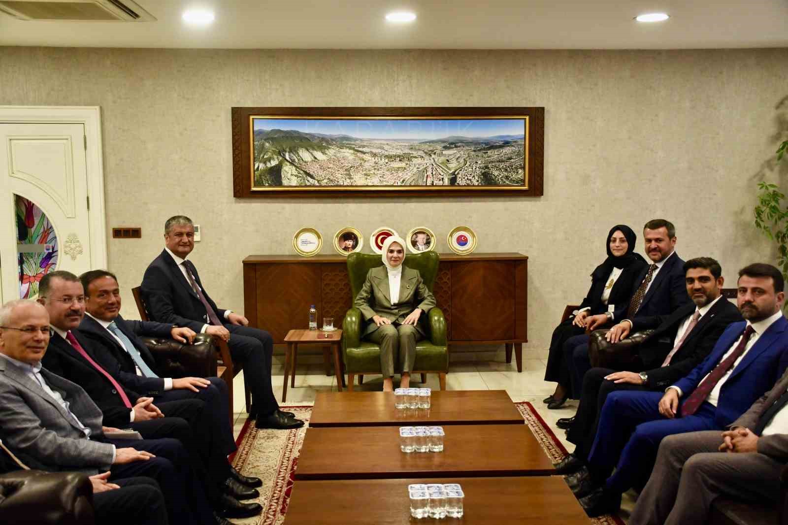 Aile ve Sosyal Hizmetler Bakanı Göktaş Karabük Belediyesini ziyaret etti 