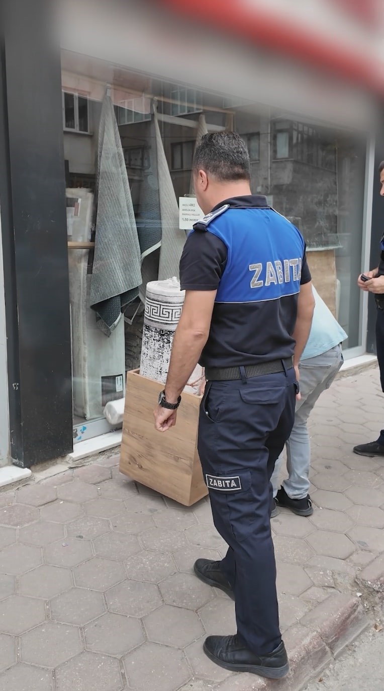 İnegöl’de kaldırım ve yol işgallerine geçit yok 