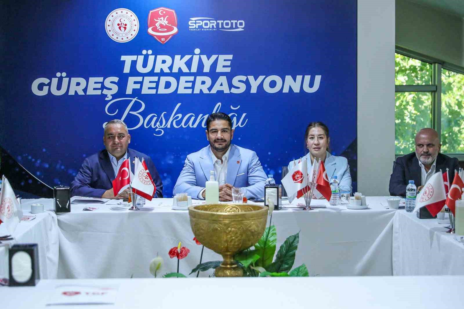 Türkiye Güreş Federasyonu Yönetim Kurulu’ndan istişare toplantısı 