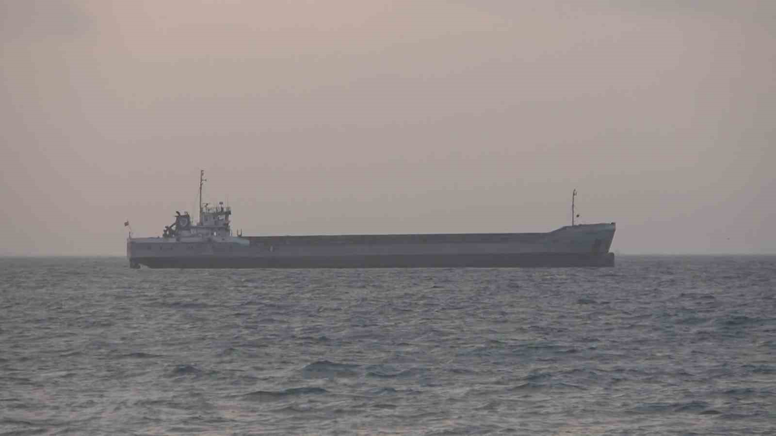 Tutuklanan kaptanın limanda gemisini incelerken görüntüleri ortaya çıktı 