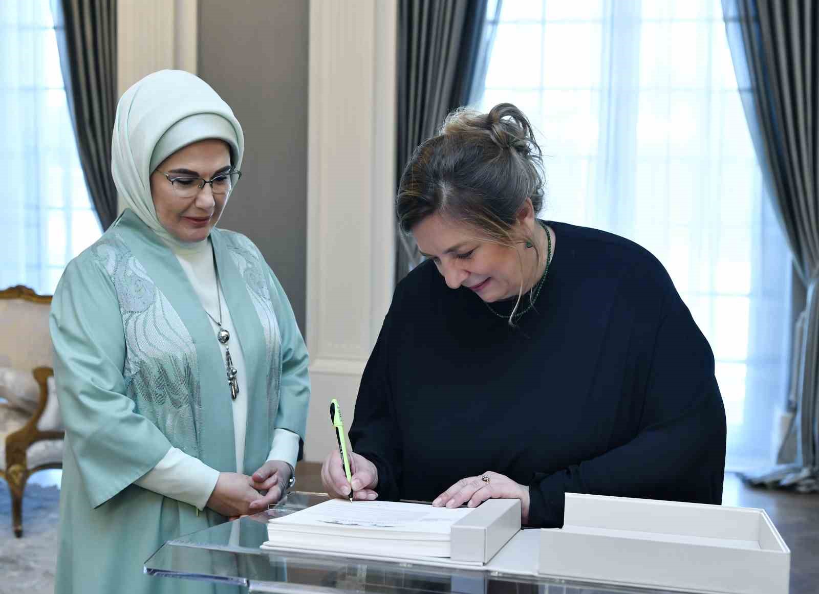 Emine Erdoğan, Gürcistan Cumhurbaşkanı Kavelashvili’nin eşiyle görüştü 