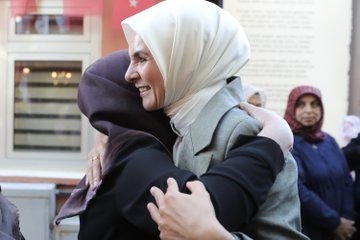 Bakan Göktaş, şehit yakınları ve gazilerle bir araya geldi 