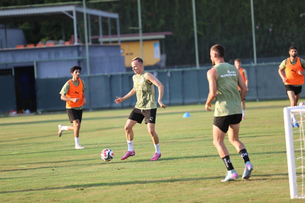 Alanyaspor, Rizespor maçı hazırlıklarını başladı