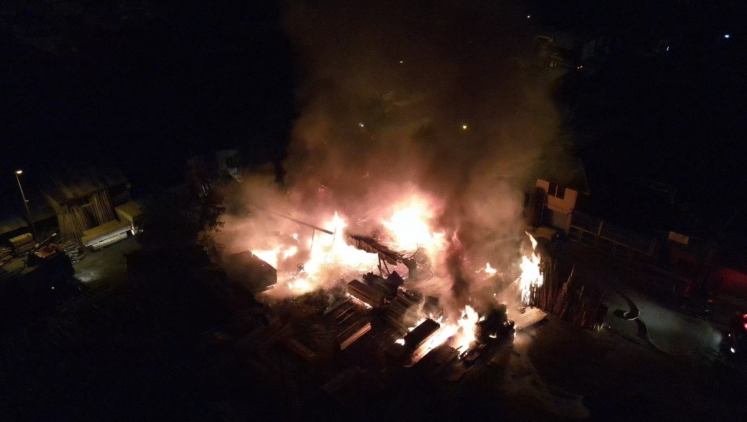 Erzincan’da Keresteciler Sitesinde yangın 