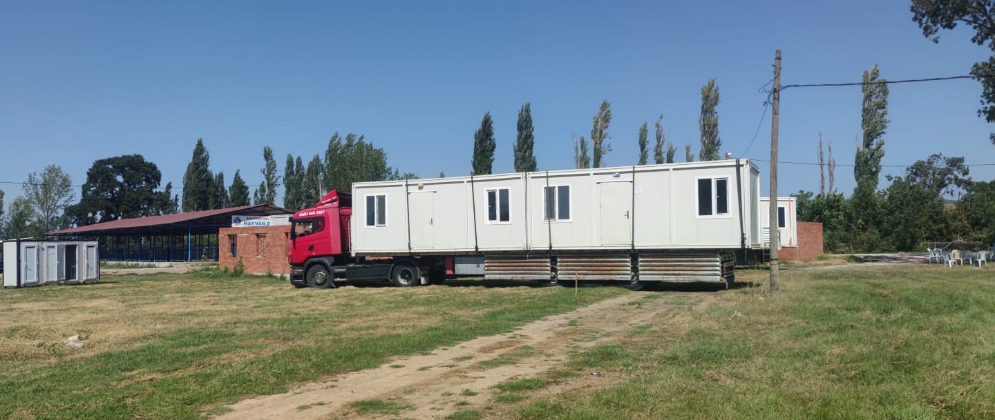 AFAD konteynerleri Sındırgı’da 