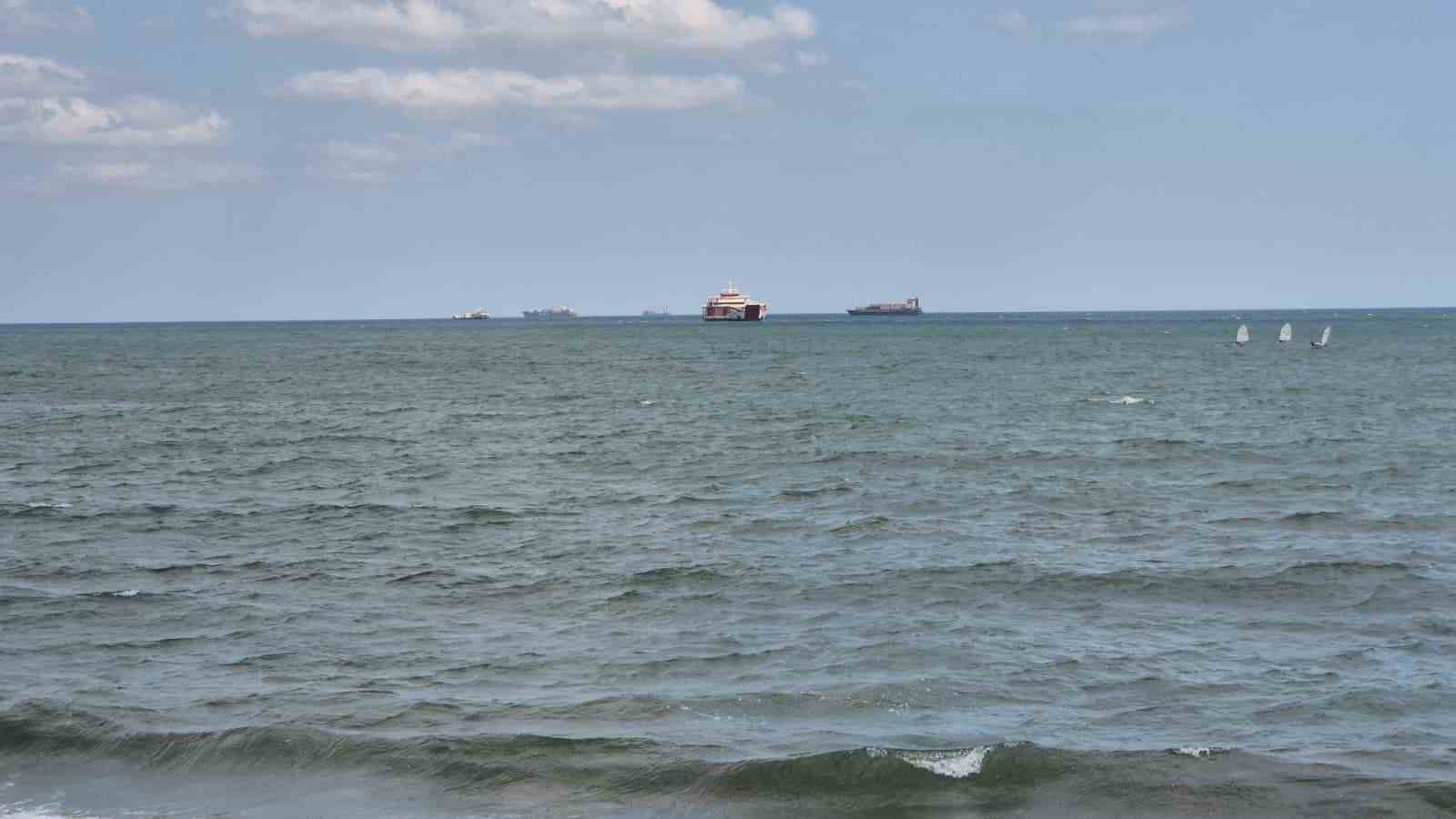 Tekirdağ’da poyraz deniz ulaşımını aksattı 